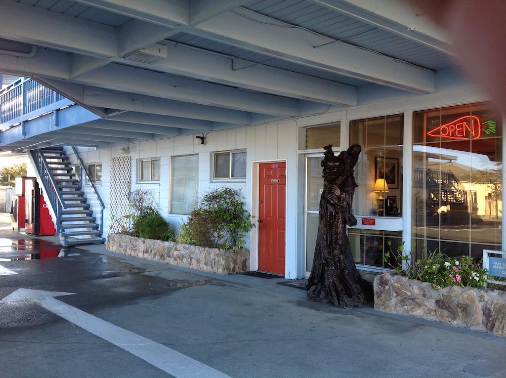 Redwood Inn Crescent City Esterno foto